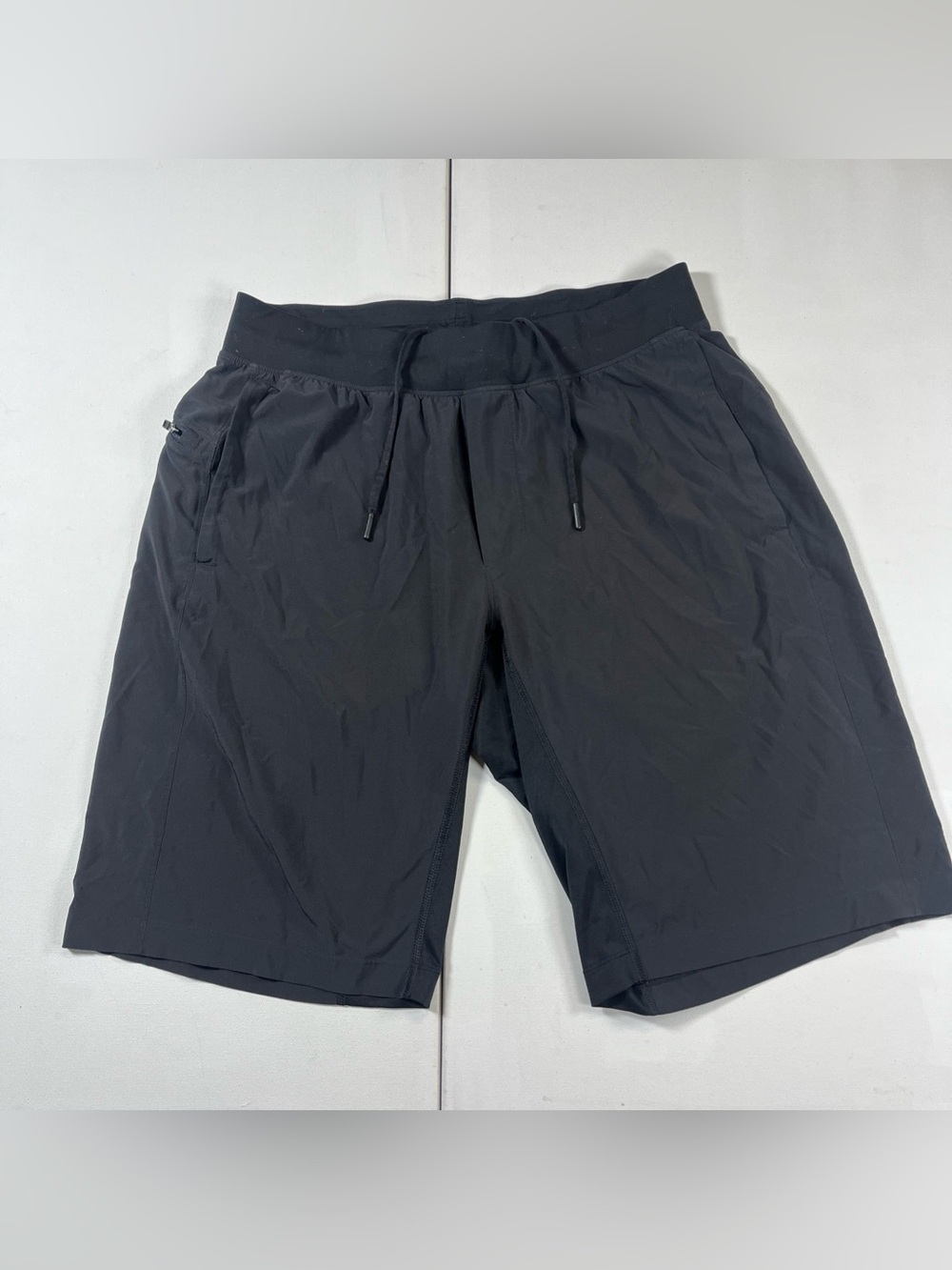 Lululemon T.H.E. Shorts Linerless 11" Comfort Gym Athletic Black Men’s L